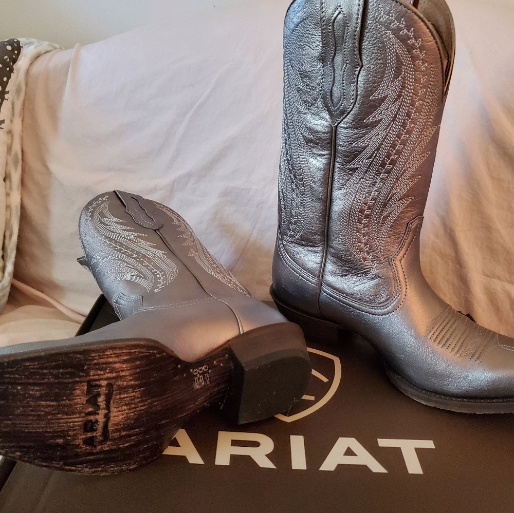Pair of Ariat CowGirl Boots